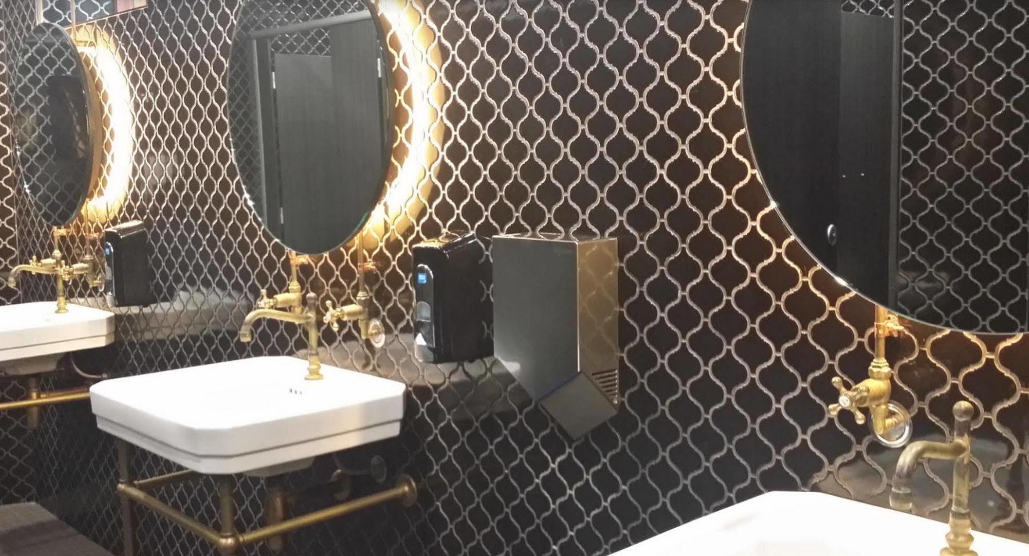 The Lucky Hotel Νιούκασλ Εξωτερικό φωτογραφία